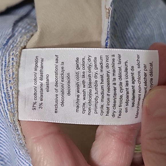 Tommy Hilfiger Classic Khaki Shorts size 10 - Picture 6 of 9